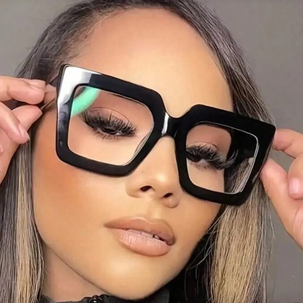 Stylish Black Square Sunglasses